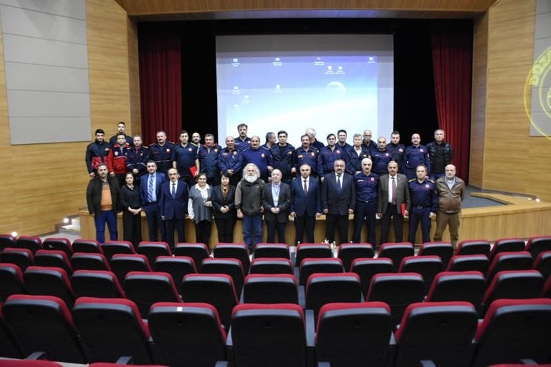 “DÜZCE DEPREM GERÇEĞİNİ UNUTMAMALIDIR”