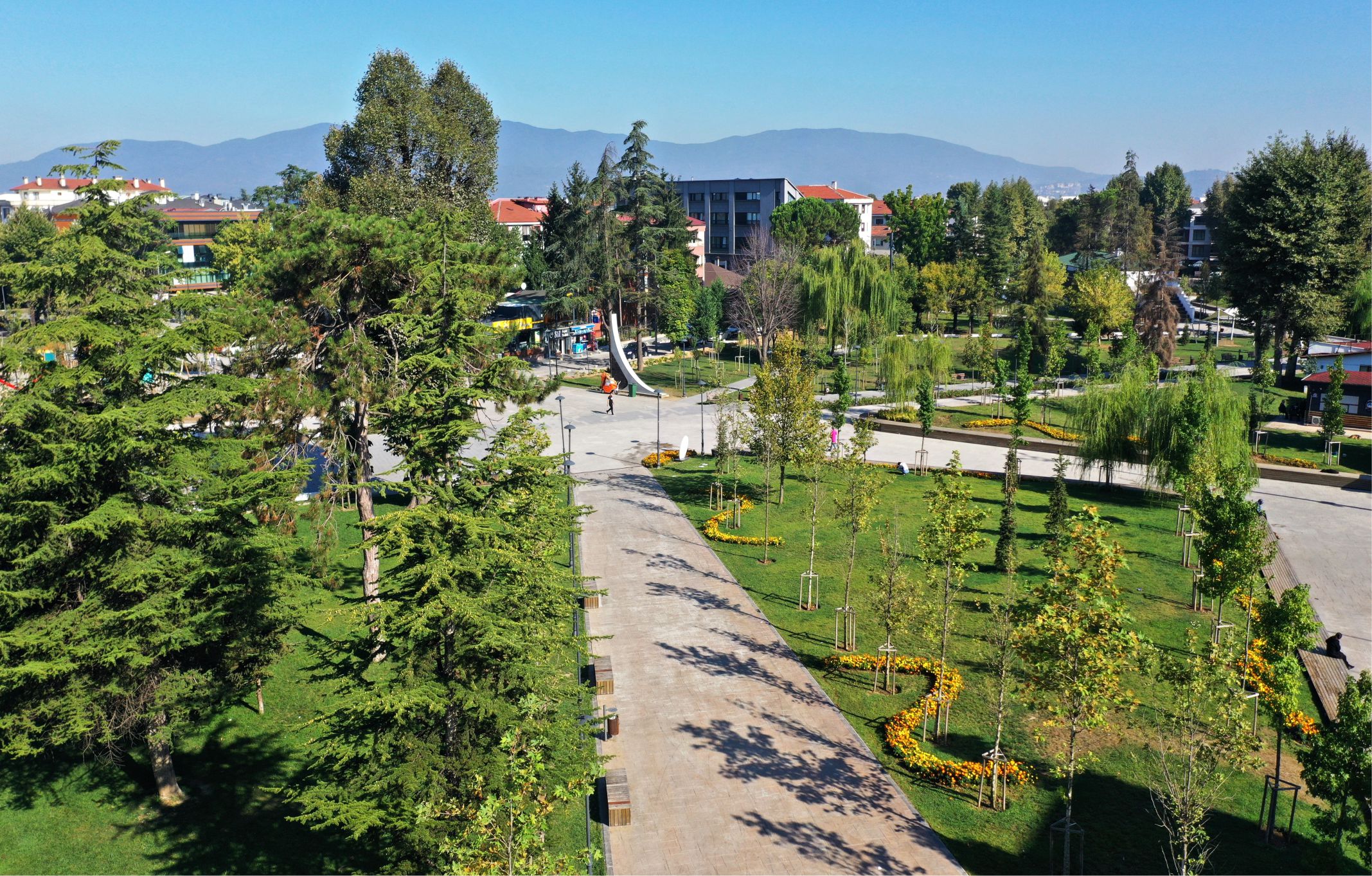 DÜZCE MİLLET BAHÇESİ