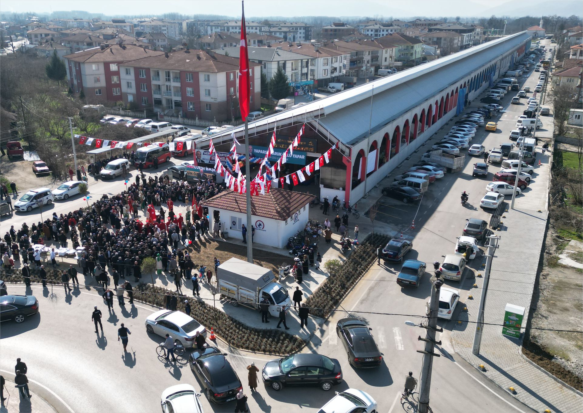 AZİZİYE MERKEZ PAZARYERİ