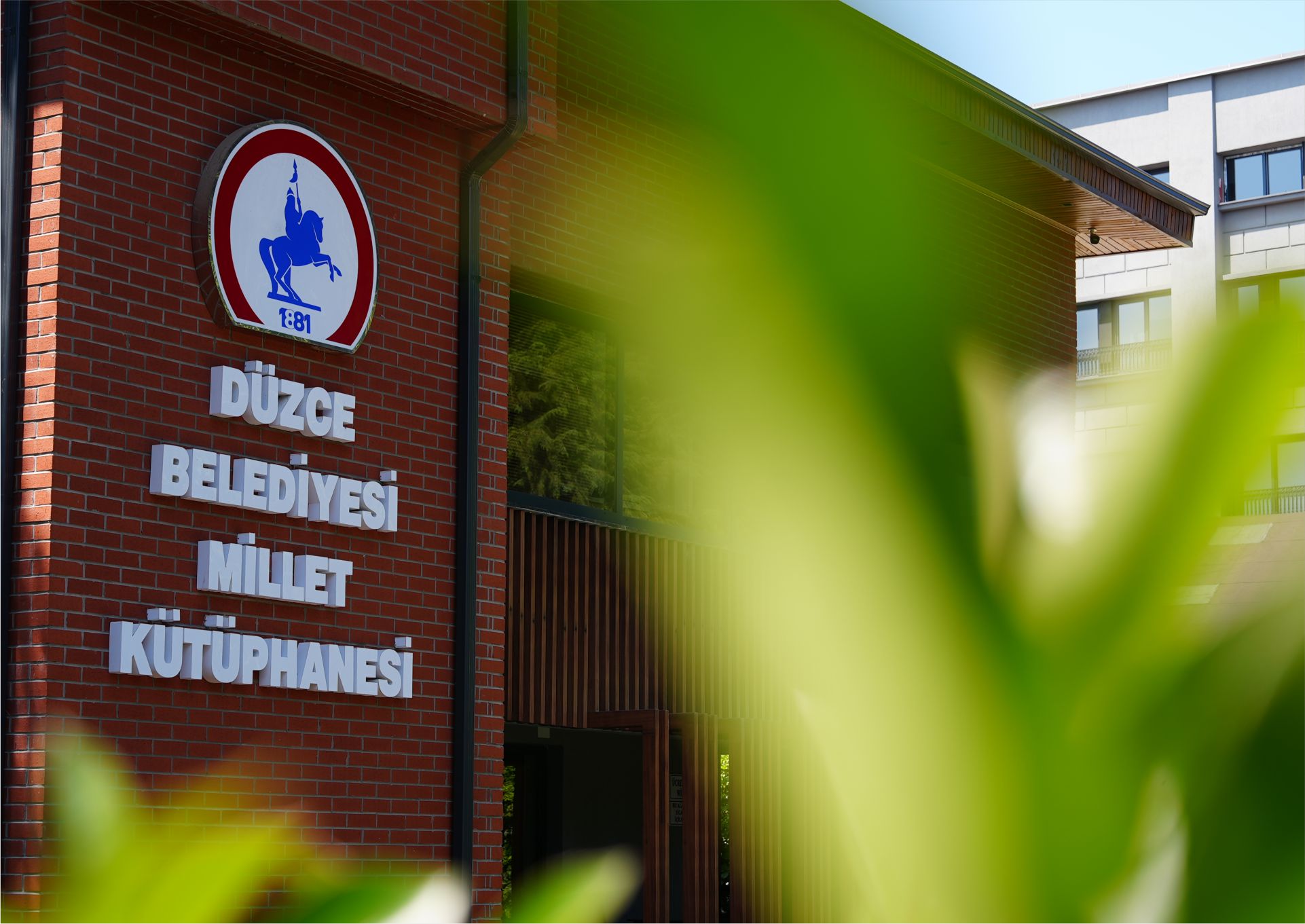 DÜZCE MİLLET KÜTÜPHANESİ