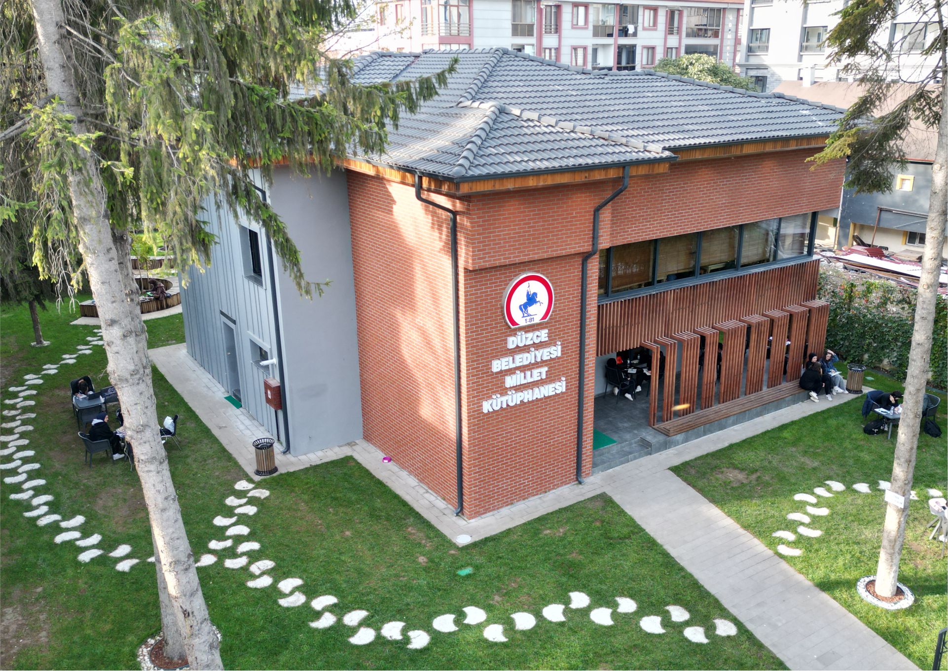 DÜZCE MİLLET KÜTÜPHANESİ