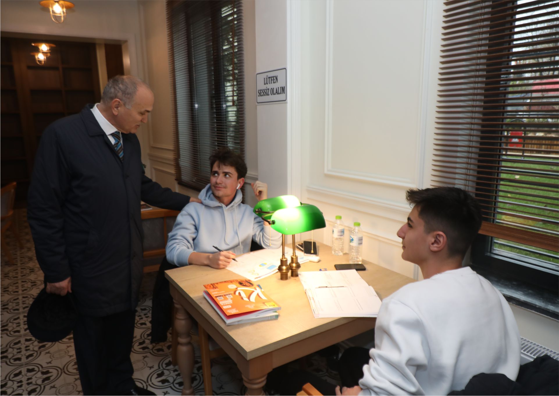 DÜZCE MİLLET KÜTÜPHANESİ