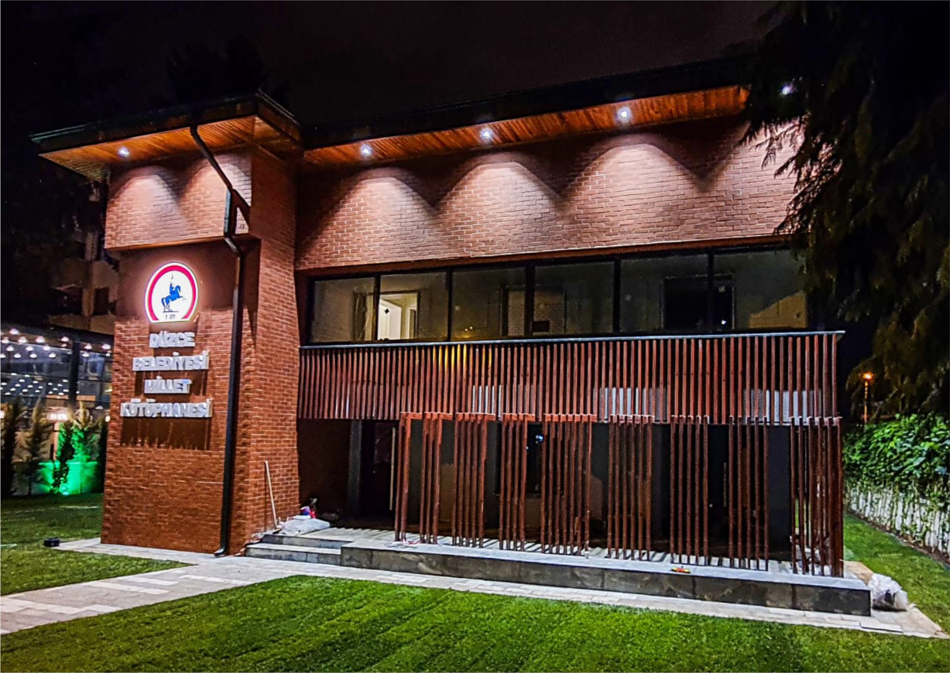 DÜZCE MİLLET KÜTÜPHANESİ