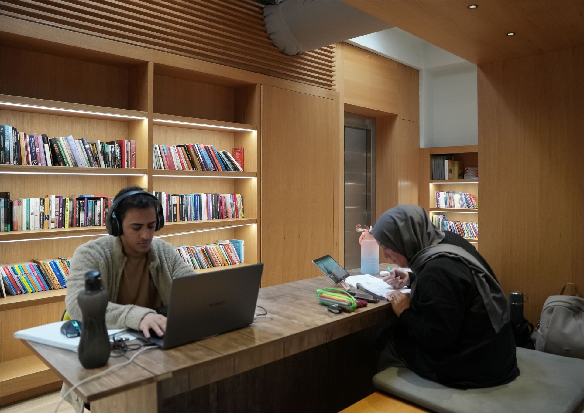 SABİHA ULUSOY KÜTÜPHANESİ