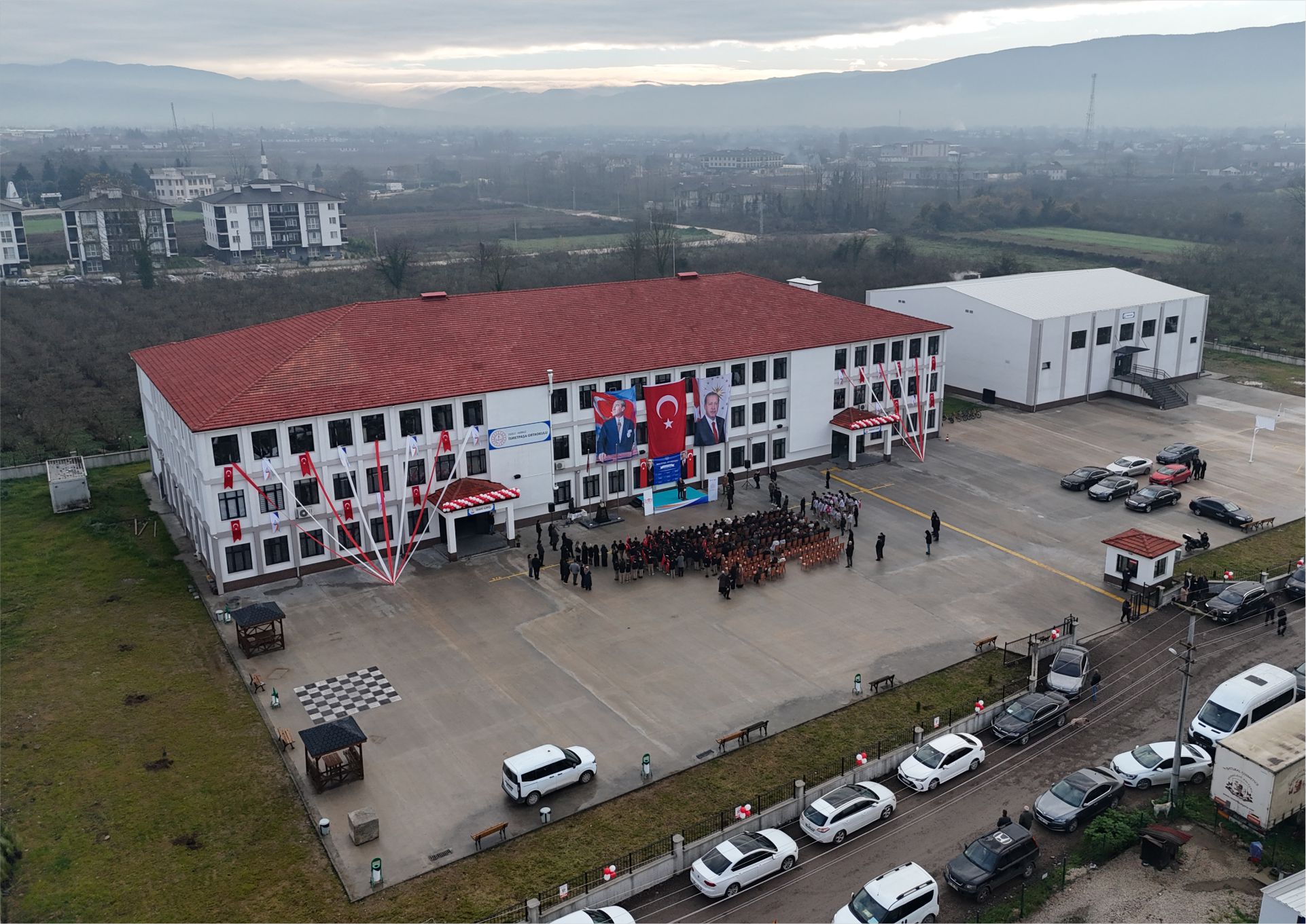 İSMETPAŞA ORTAOKULU