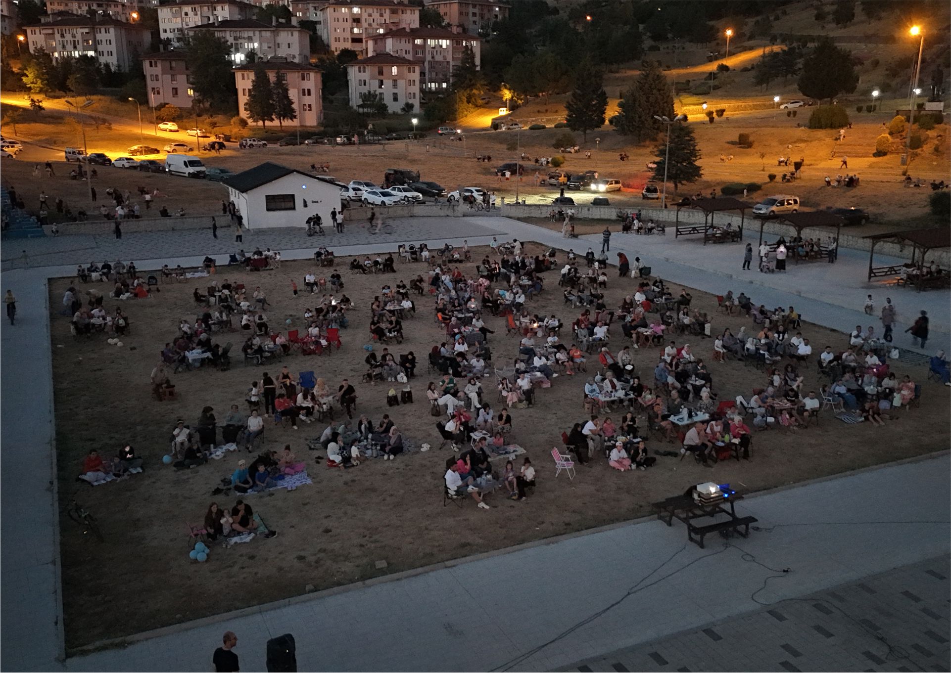 BAHÇEŞEHİR YEŞİL VADİ