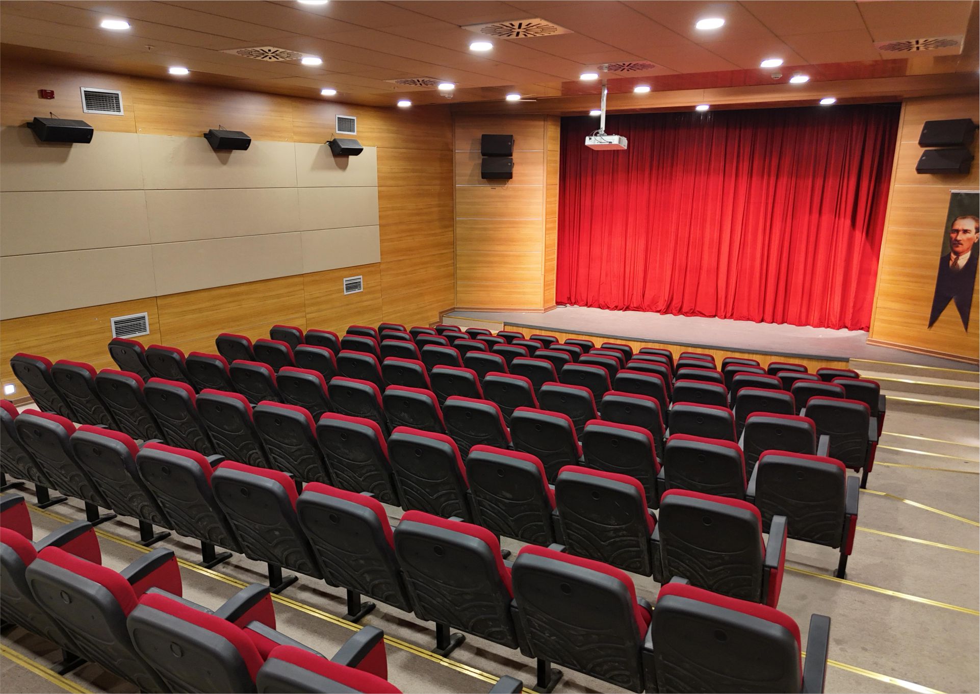 DEVLET TİYATROLARI DÜZCE SAHNESİ