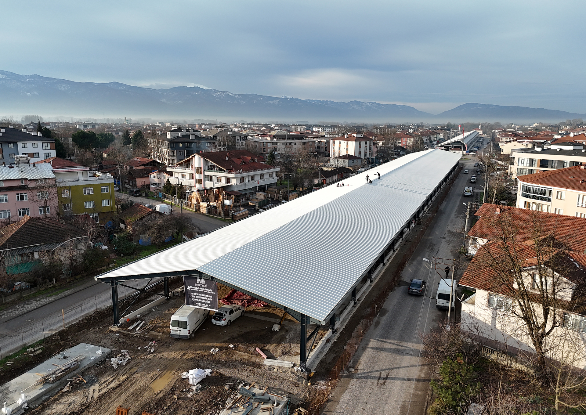 TUHAFİYECİLER PAZARYERİ