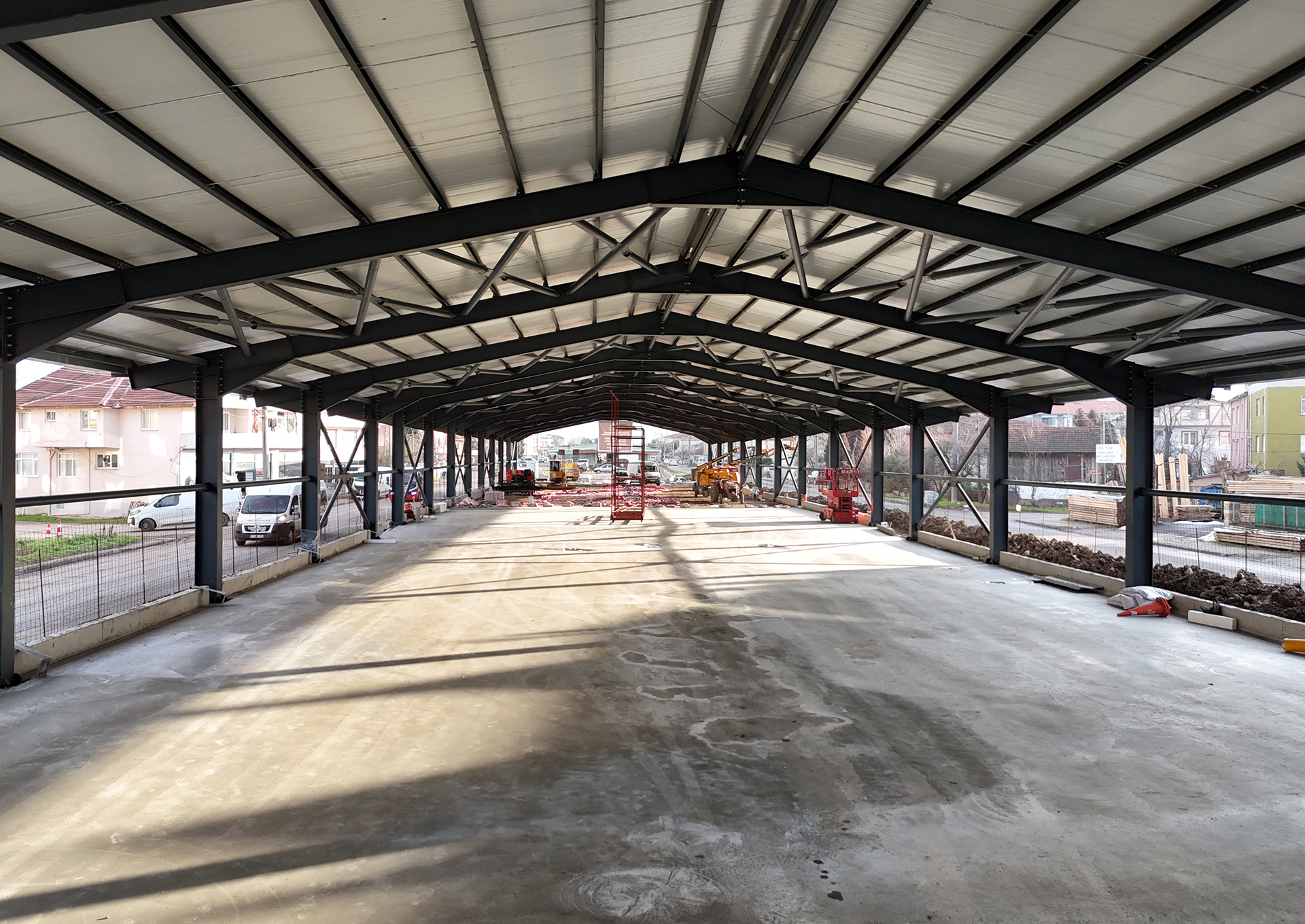 TUHAFİYECİLER PAZARYERİ