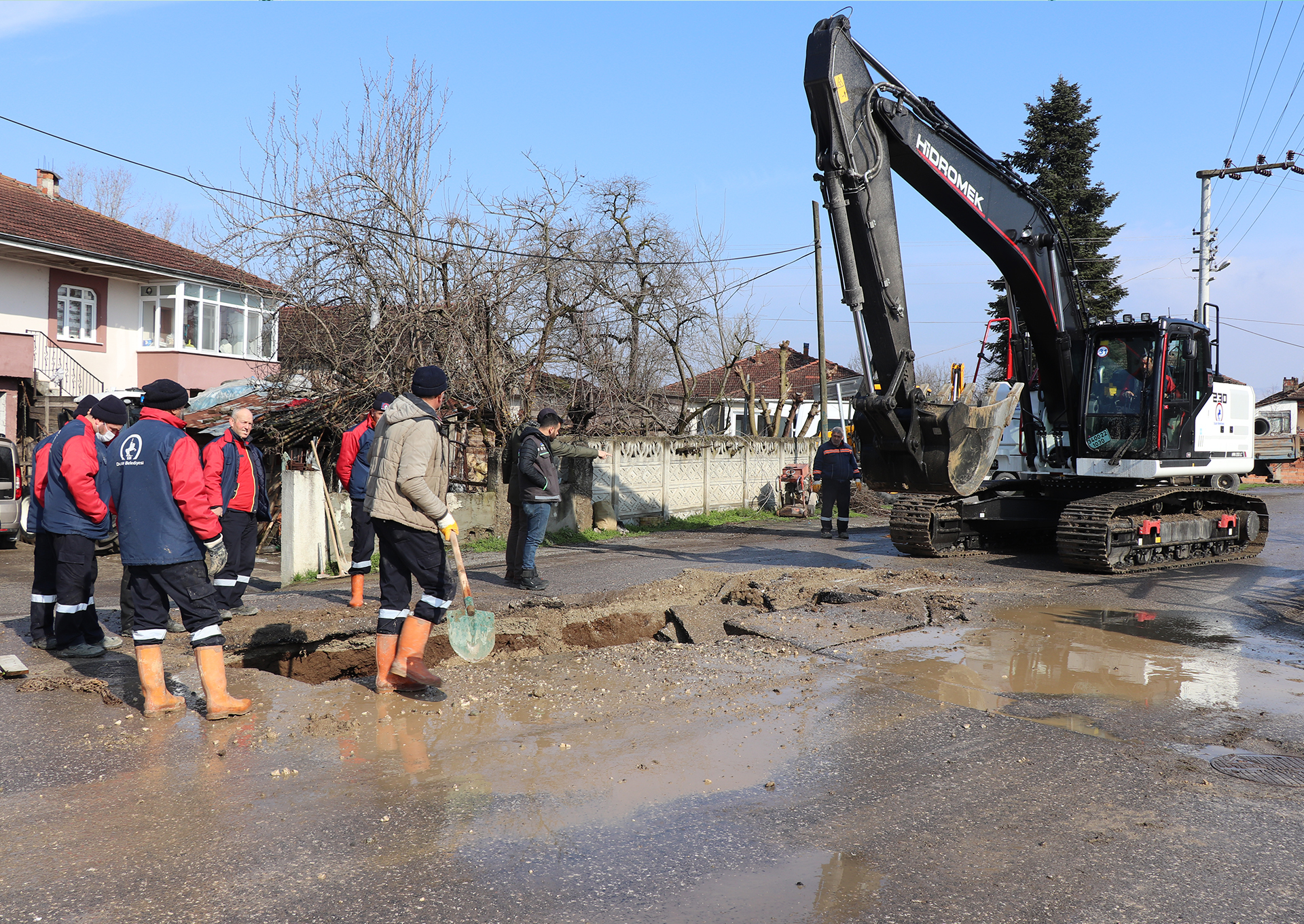 YENİ YAĞMUR SUYU VE KANALİZASYON HATLARI