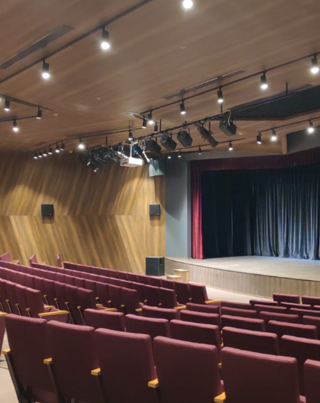 KONURALP KÜLTÜR MERKEZİ VE CAMİİ