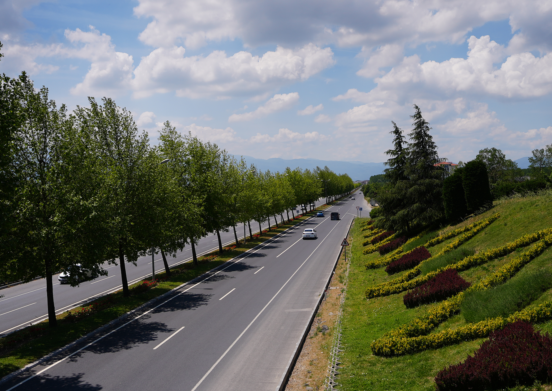 KAVŞAK, REFÜJ VE CEPHE DÜZENLEMELERİ