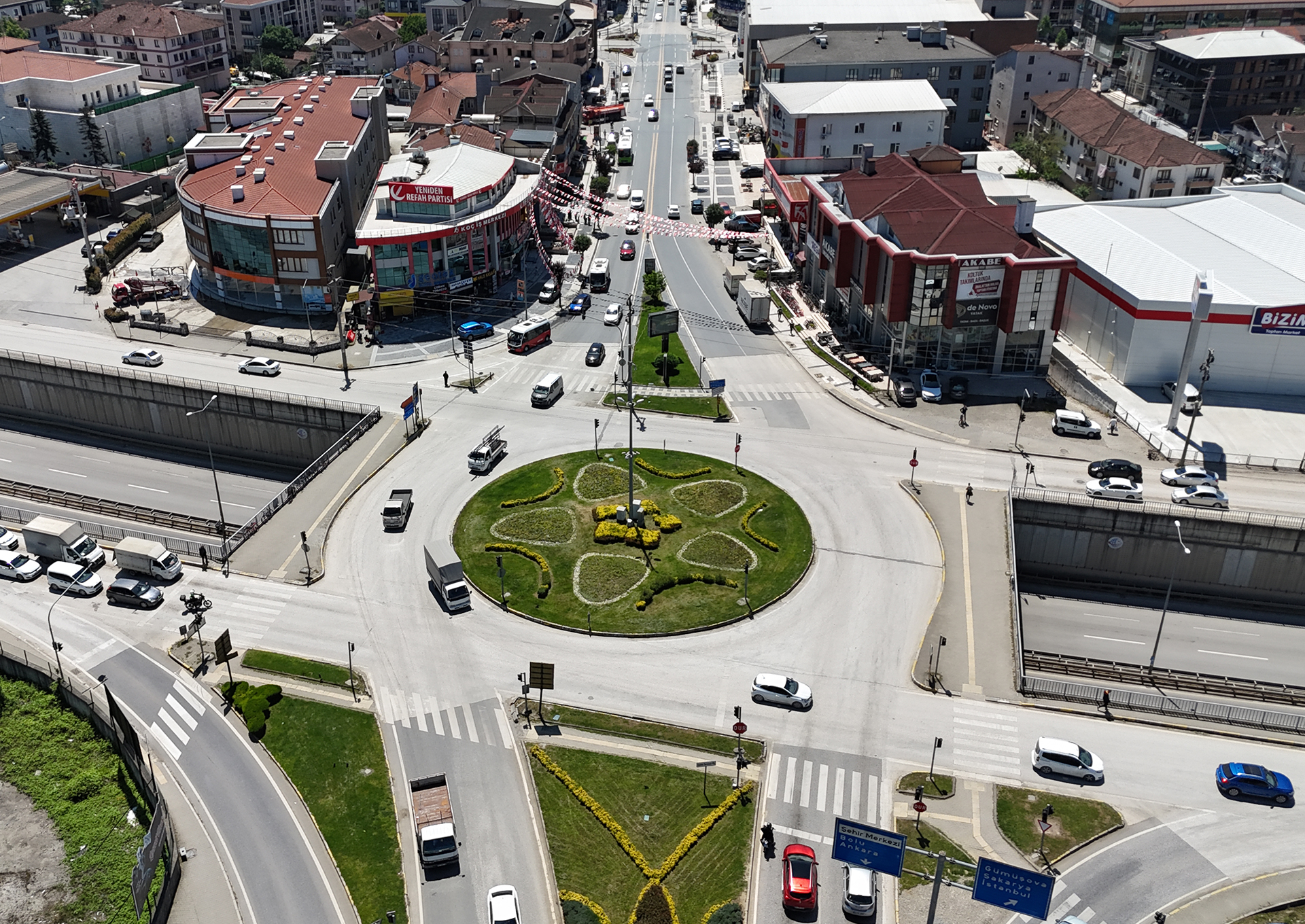 KAVŞAK, REFÜJ VE CEPHE DÜZENLEMELERİ