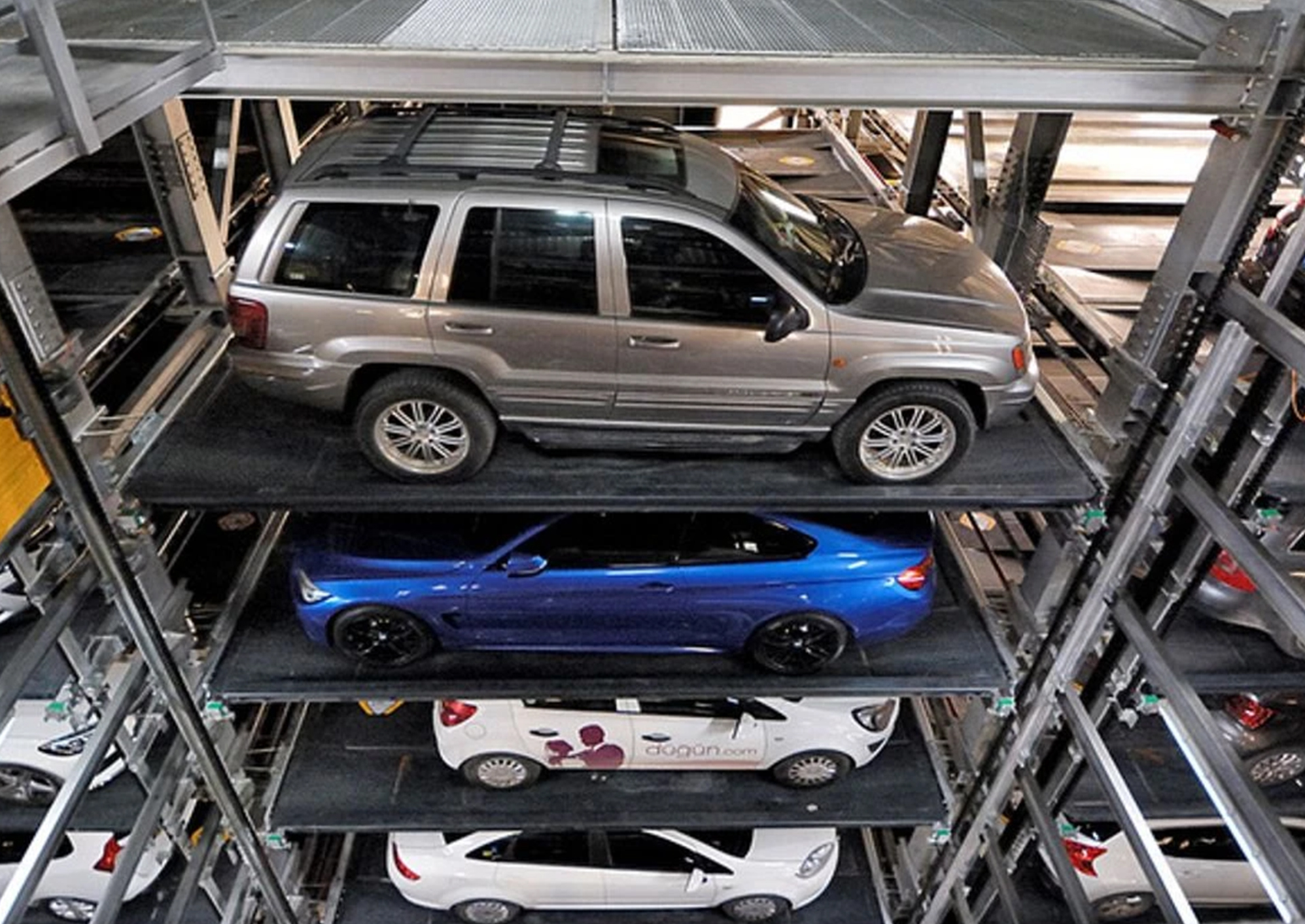 VALİLİK KARŞISI AKILLI OTOPARKI