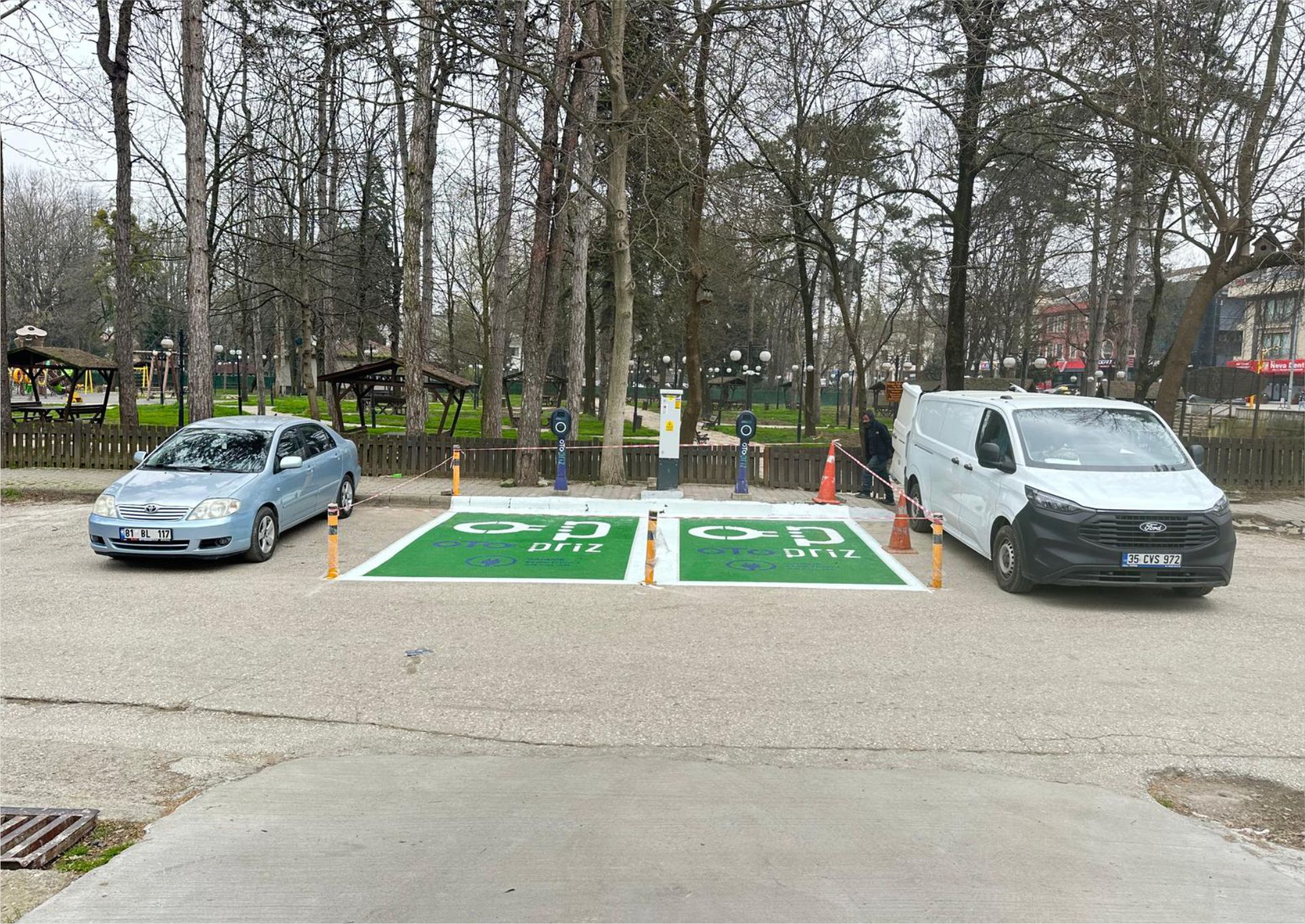 ELEKTRİKLİ ARAÇ ŞARJ İSTASYONLARI