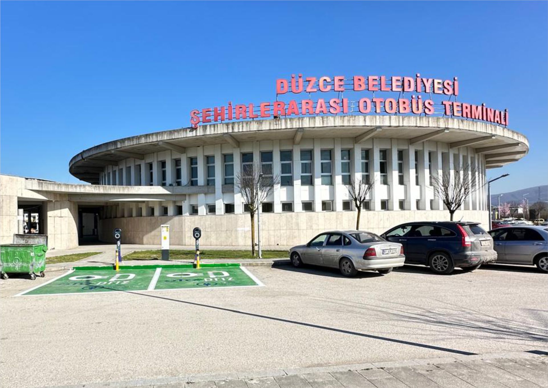 ELEKTRİKLİ ARAÇ ŞARJ İSTASYONLARI
