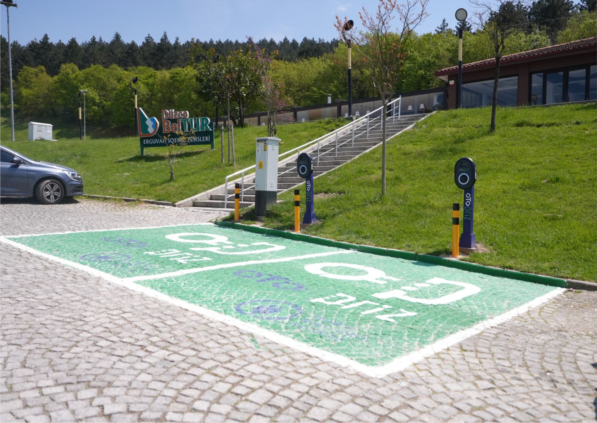 ELEKTRİKLİ ARAÇ ŞARJ İSTASYONLARI