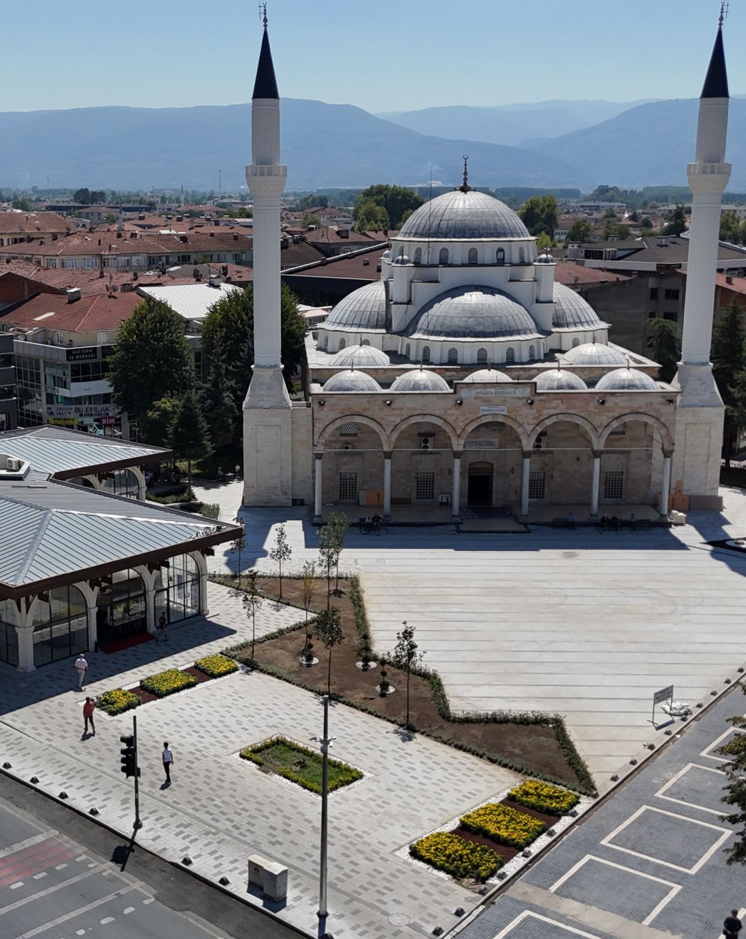 CEDİDİYE KENT MEYDANI PROJESİ 1. ETAP