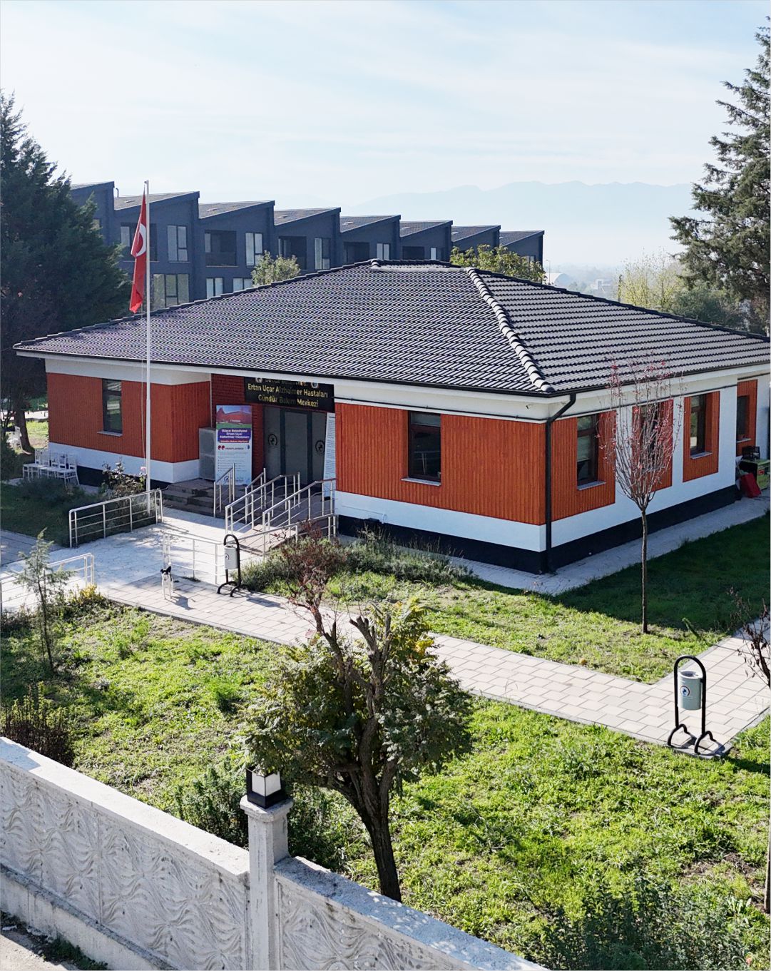 ERTAN UÇAR ALZHEİMER HASTALARI GÜNDÜZ BAKIM MERKEZİ