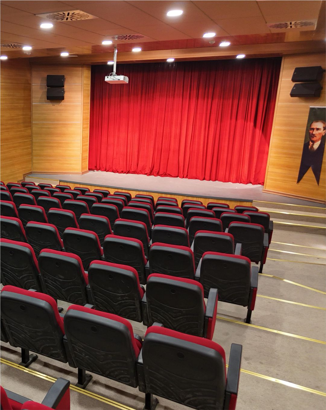 DEVLET TİYATROLARI DÜZCE SAHNESİ